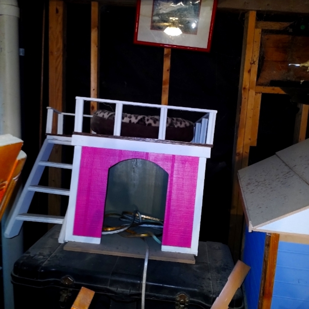 Custom small dog house.